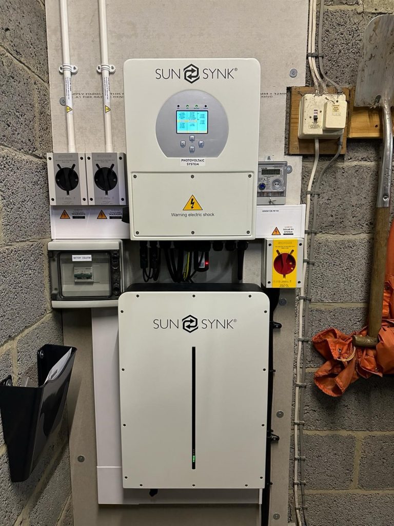 4 Commercial Solar Battery System
