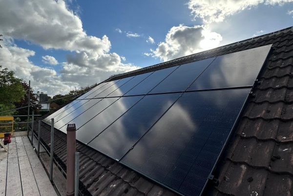 Solar panel installation Hessle